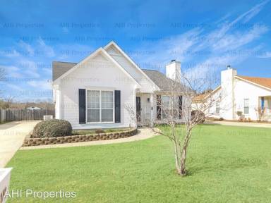 Main picture of 141 Buck Creek Dr