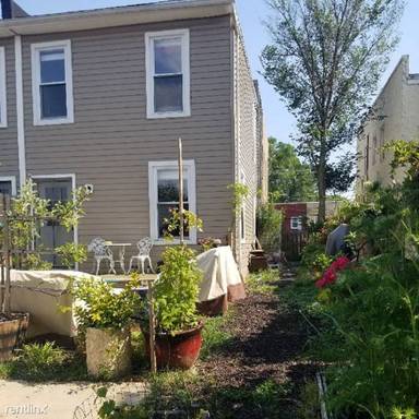 Main picture of 4007 Ames St NE