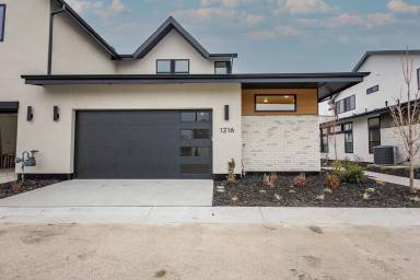 Main picture of 1216 S Sunset Cove Ln