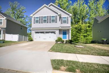 Main picture of 219 Lorraine Dr