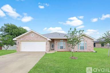 Main picture of 2806 Hydrangea Ave