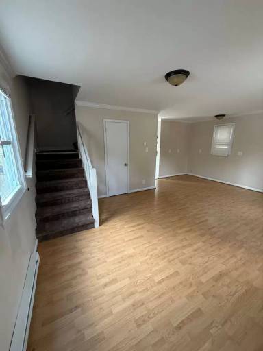 Main picture of 325 Liberty St