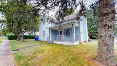 Main picture of 4 Rheem St