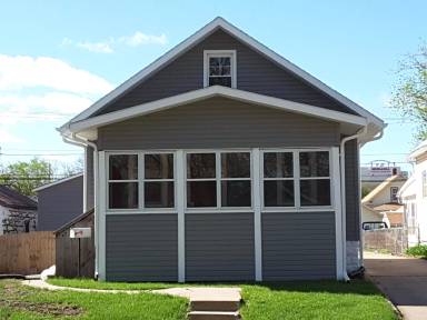 Main picture of 1137 Claremont St