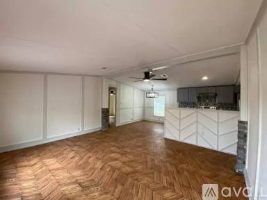 Main picture of 33907 Trilby Rd