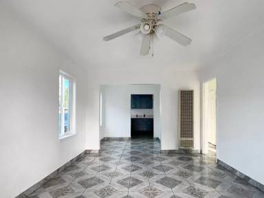 Main picture of 3030 Caspian Ave
