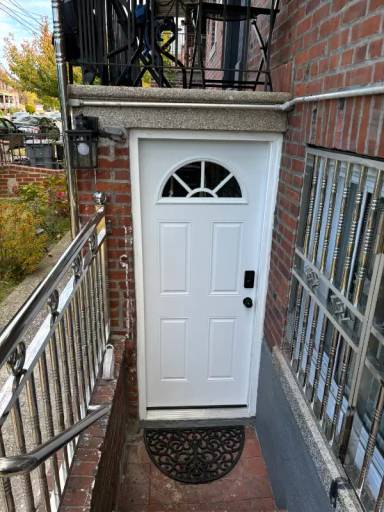 Main picture of 2302 Esplanade Ave