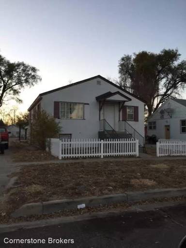 Main picture of 817 Deuel St