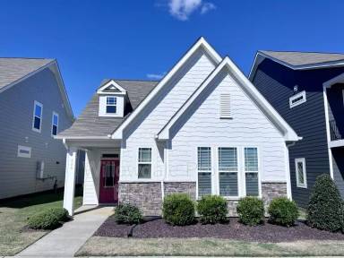 Main picture of 324 Midden Way