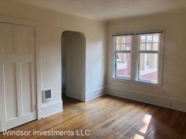 Main picture of 120 NW Trinity Pl