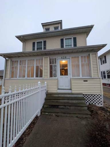 Main picture of 628 16th Ave