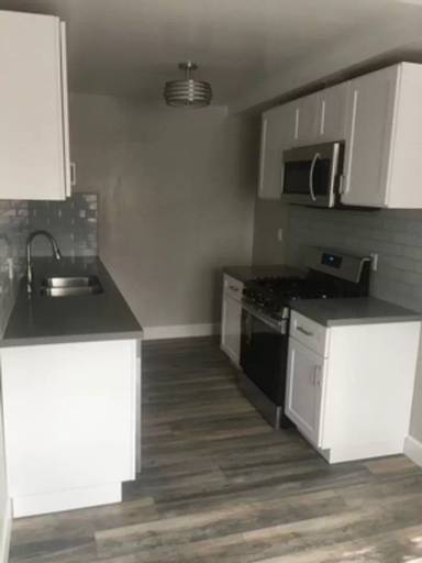 Main picture of 400 E Elk Ave