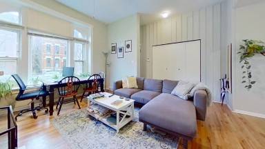 Main picture of 1044 W Webster Ave