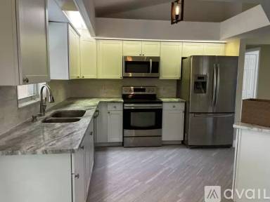 Main picture of 4223 NE 20th Pl