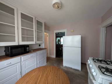 Main picture of 222 Lisbon Ave