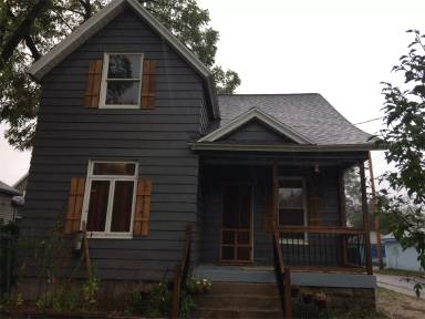Main picture of 422 Washington Ave