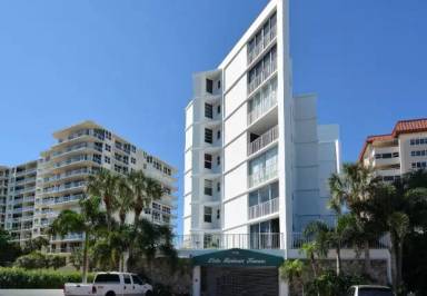 Main picture of 1770 Benjamin Franklin Dr