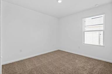 Main picture of 353 Ardila Cir