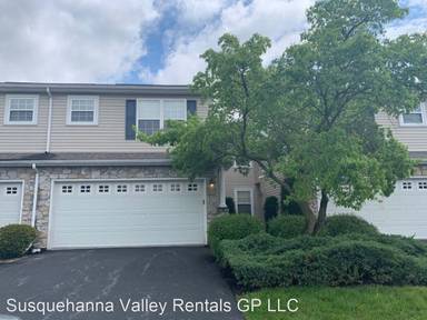 Main picture of 22 Carousel Cir