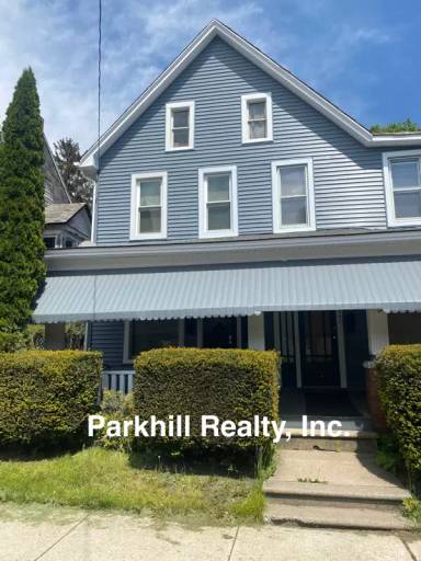 Main picture of 447 S Main St