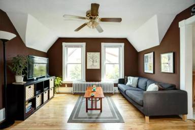Main picture of 3507 E 39th St