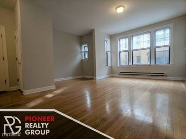 Main picture of 719-27 W Barry Ave