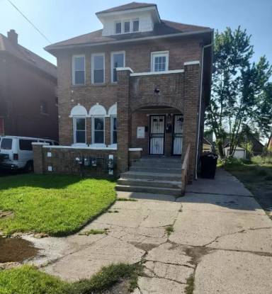 Main picture of 4045 Clements St