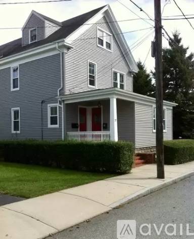 Main picture of 27 Freeborn St