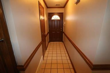 Main picture of 5300 Ross Rd