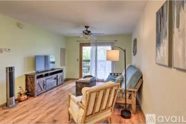 Main picture of 2665 N Valley View Rd