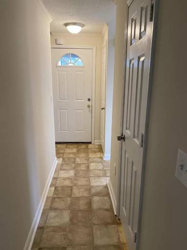 Main picture of 2909 Broyhill Ct