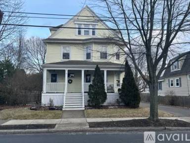 Main picture of 39 Cleveland St