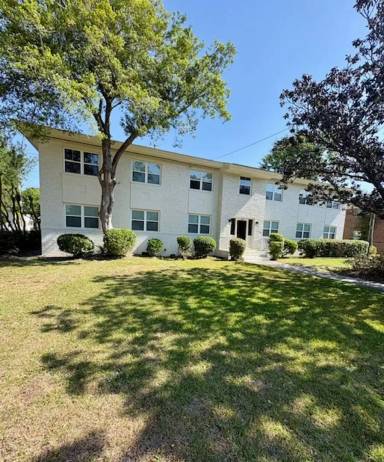 Main picture of 664 Windermere Blvd