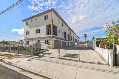Main picture of 10501 Buford Ave
