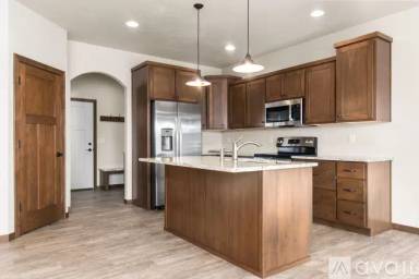 Main picture of N1125 Craftsmen Ct