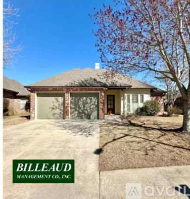 Main picture of 102 Greenhaven Dr