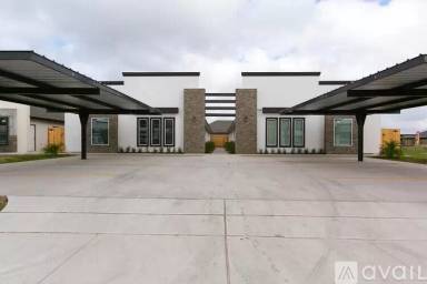 Main picture of 205 Teak Dr