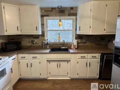 Main picture of 30 Hemphill Rd