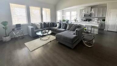 Main picture of 6214 Scott Way