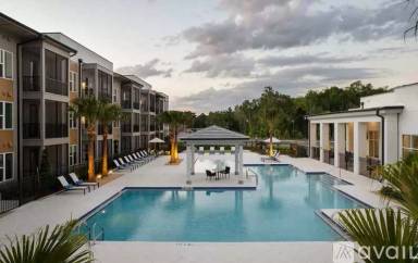 Main picture of 2211 Amble Way