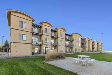 Main picture of Highlands Ridge Apartments