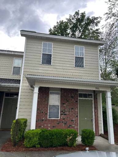 Main picture of 900 Downey Branch Ln