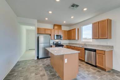 Main picture of 6823 Laguna Blanca St