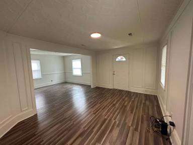 Main picture of 1814 Newark Ave