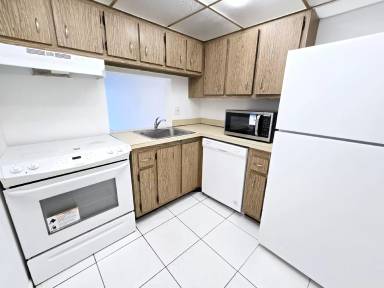 Main picture of Brookfield Square