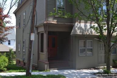 Main picture of 99 Governor St