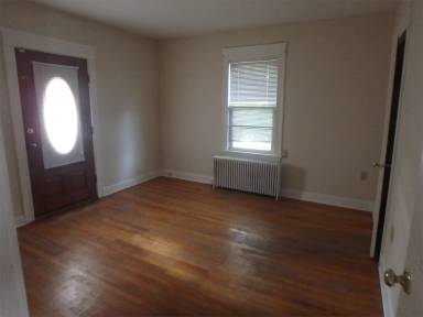 Main picture of 815 Lisbon st