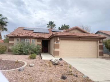 Main picture of 1672 E Gardenia Ct