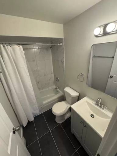 Main picture of 515 E End Ave