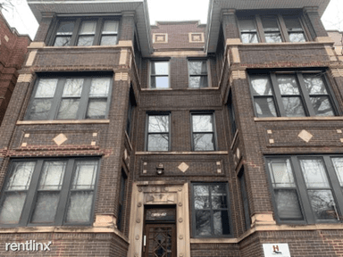Main picture of 4139 S Michigan Ave